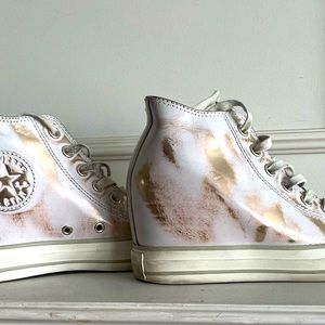 Hidden Wedge Converse Chuck Taylors Leather White Brushed Gold